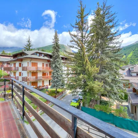 Brame La Fam 32 Few Steps From Skiing - Happy