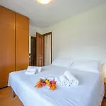 Brame La Fam 32 Few Steps From Skiing - Happy باردونيكيا