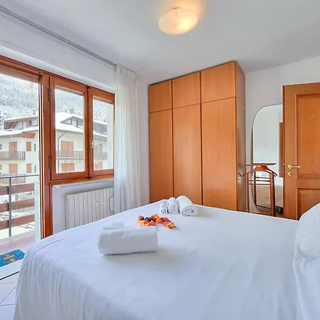 Bramé La Fam 32 Few Steps From Skiing - Happy